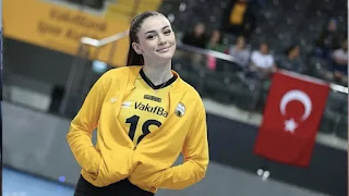 ZEHRA GÜNEŞ KİMDİR ZEHRA GÜNEŞ EVLİ Mİ ? BOYU KAÇ ?